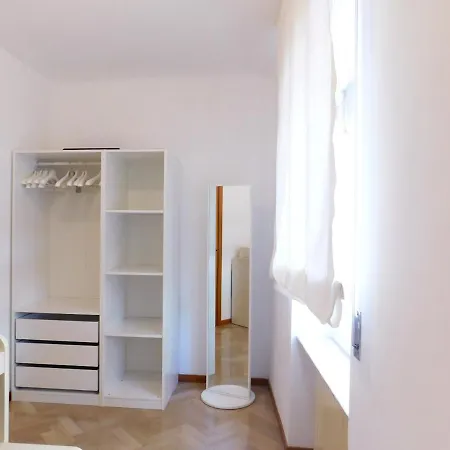 Apartment Nuovissimo E Funzionale,