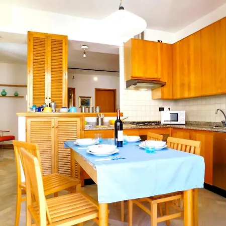 Apartment Nuovissimo E Funzionale,