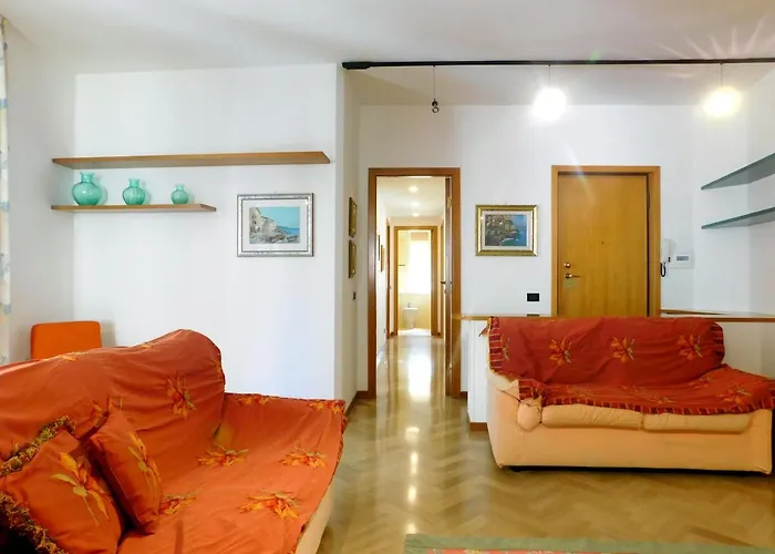 Nuovissimo E Funzionale, *